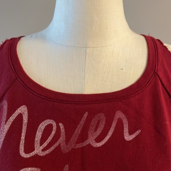 ‘Never Stop Dreaming’ crop cold shoulder light sweatshirt raw edges burgundy Med - Picture 5 of 11